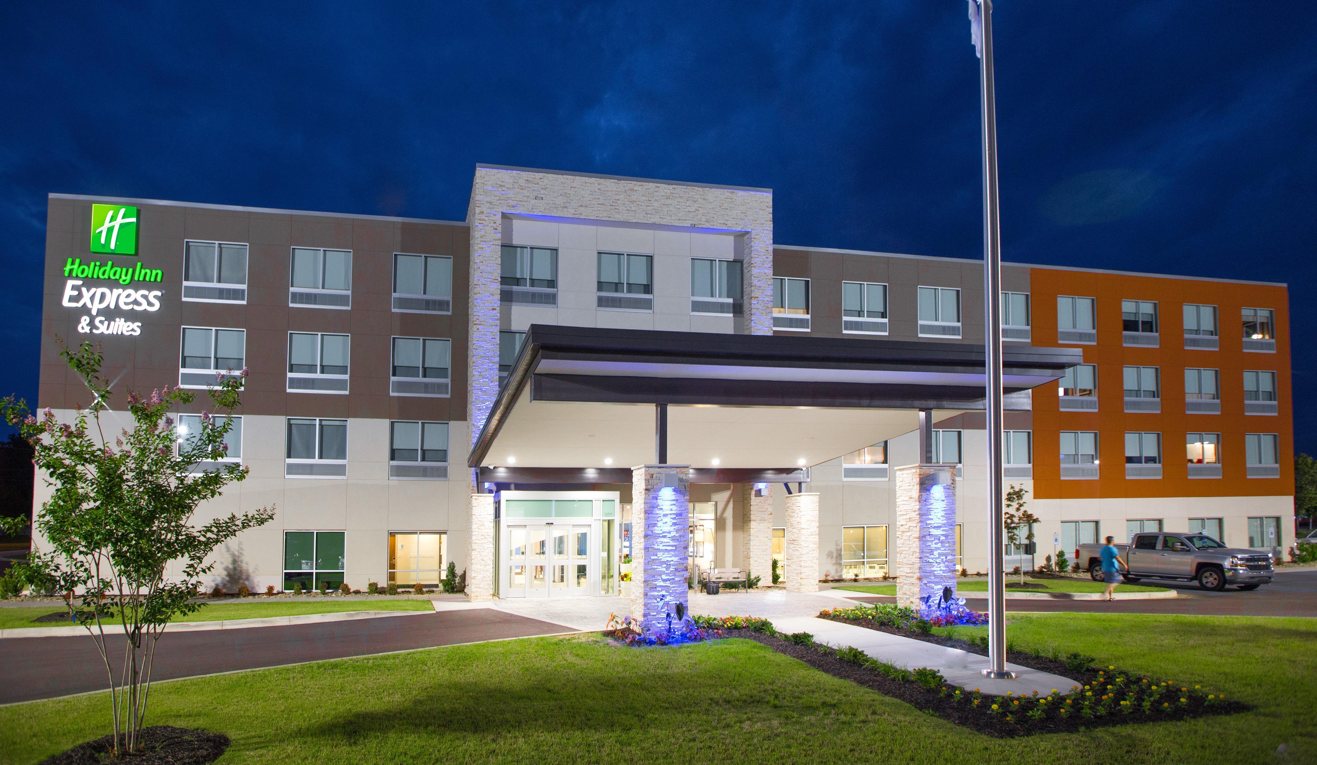 Holiday Inn Express & Suites Greenwood Mall By Ihg Zewnętrze zdjęcie