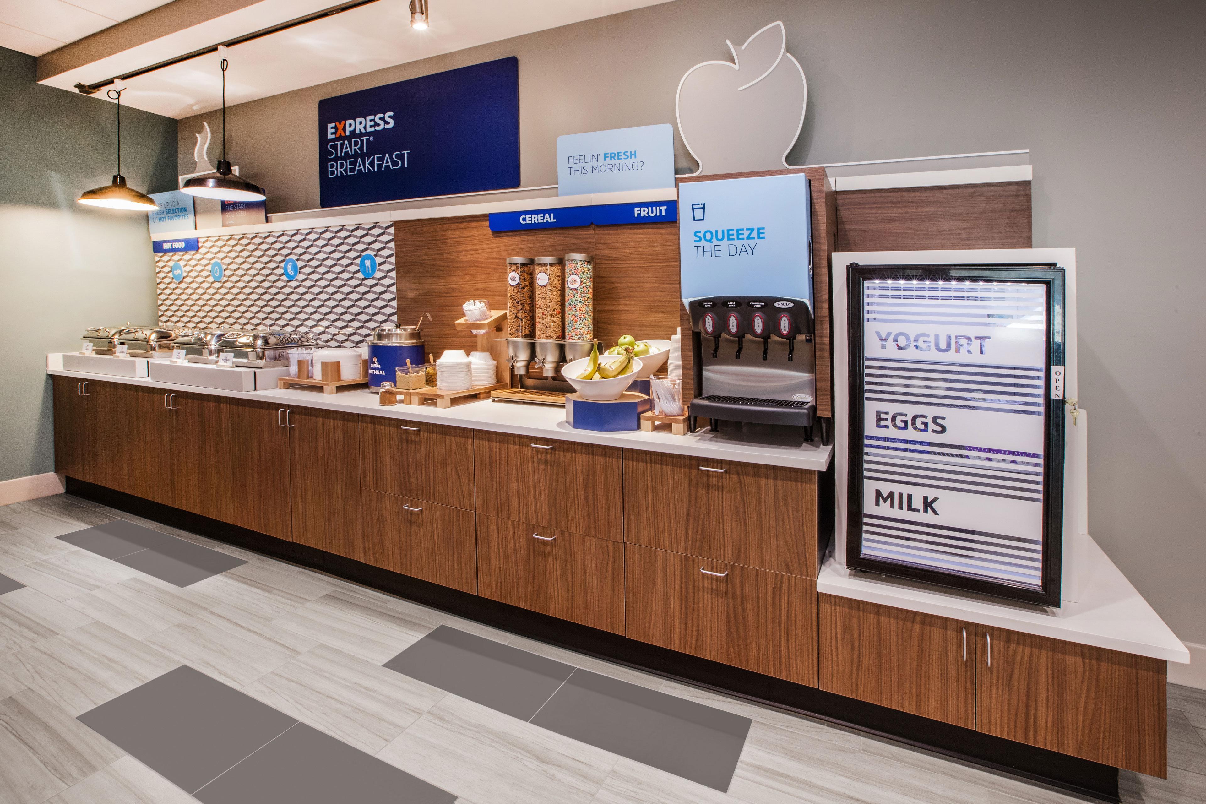 Holiday Inn Express & Suites Greenwood Mall By Ihg Zewnętrze zdjęcie