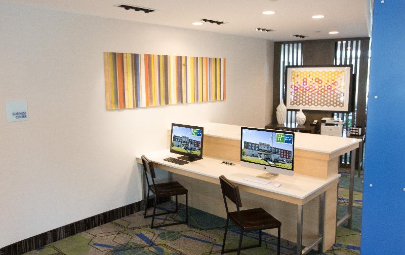 Holiday Inn Express & Suites Greenwood Mall By Ihg Zewnętrze zdjęcie